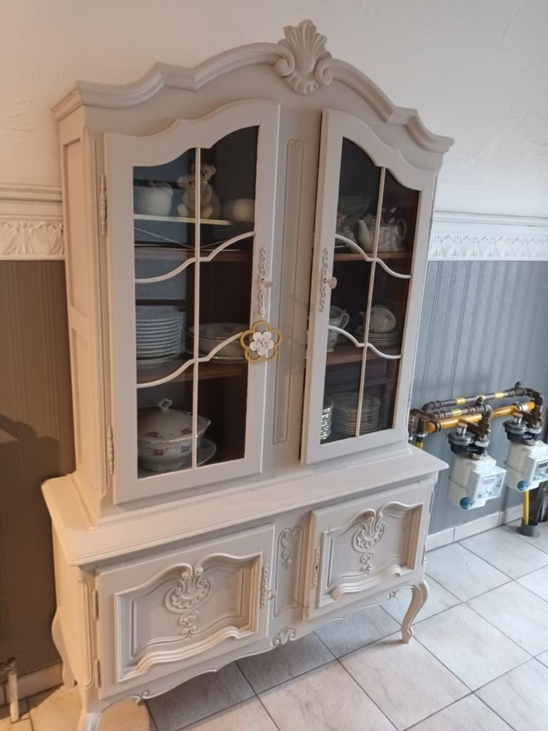 Kast in antiek wit, Huis en Inrichting, Kasten | Buffetkasten, Ophalen