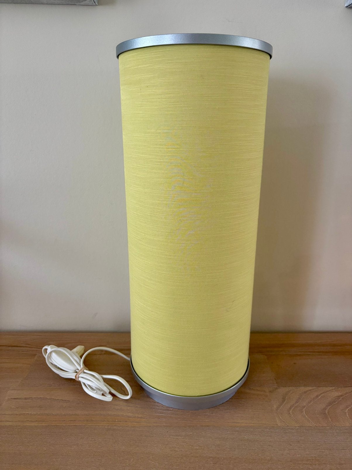 Vintage gele ikea Vidja staanlamp / tafellamp 48cm hoog, Maison & Meubles, Enlèvement, Comme neuf