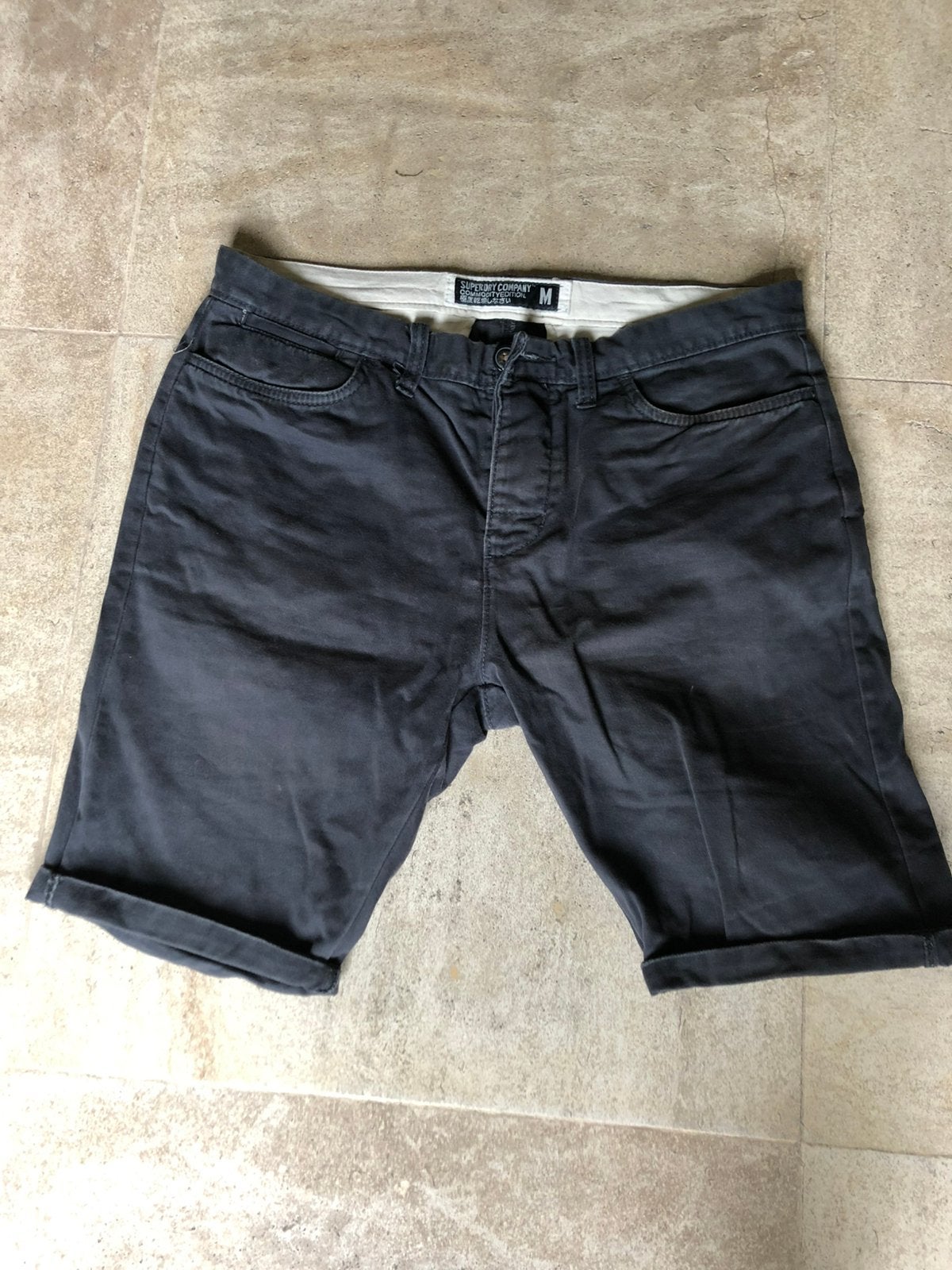 Short Superdry maat medium, Vêtements | Hommes, Pantalons, Enlèvement, Porté, Taille 48/50 (M), Bleu
