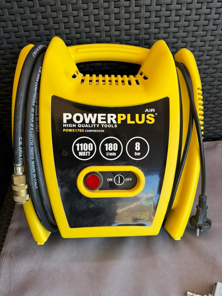 Compact perslucht aparaat powerplus, Auto diversen, Jumpstarters, Ophalen of Verzenden, Zo goed als nieuw