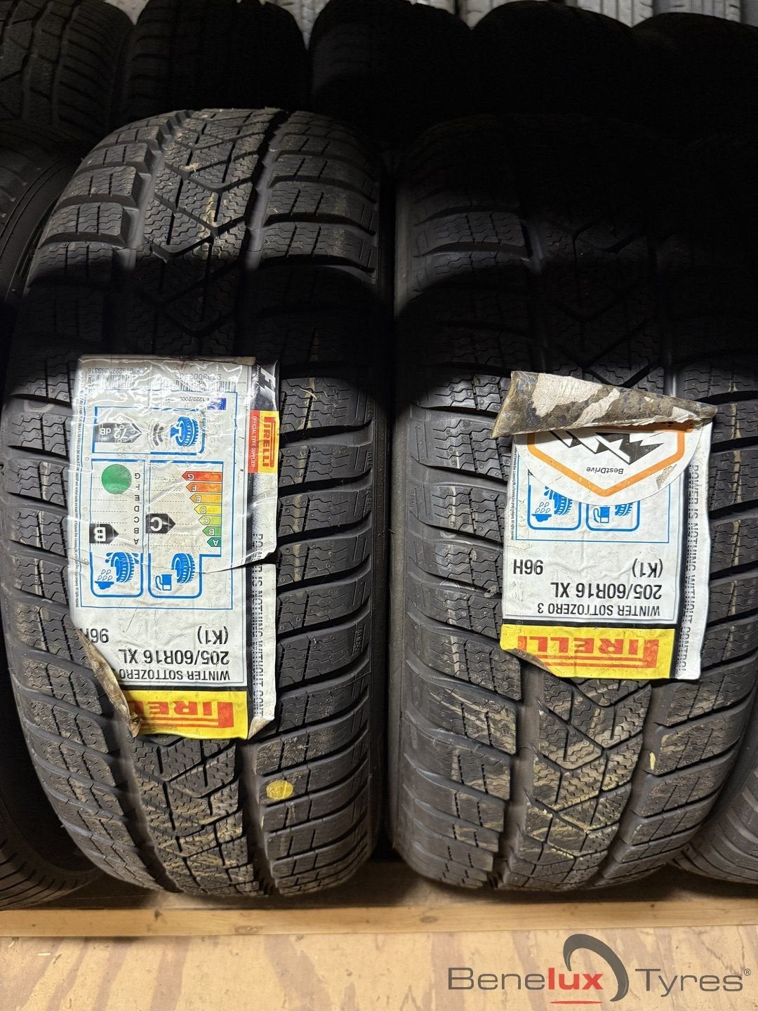 nieuw snow 205/60R16 Pirelli 205/60 R16 205/60/16 2056016, Auto-onderdelen, Banden en Velgen, -, Nieuw, Band(en), -
