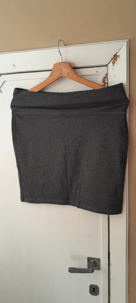 Stretch rokje large Clockhouse., Kleding | Dames, Rokken, Maat 42/44 (L), Ophalen of Verzenden, Zo goed als nieuw, Clockhouse