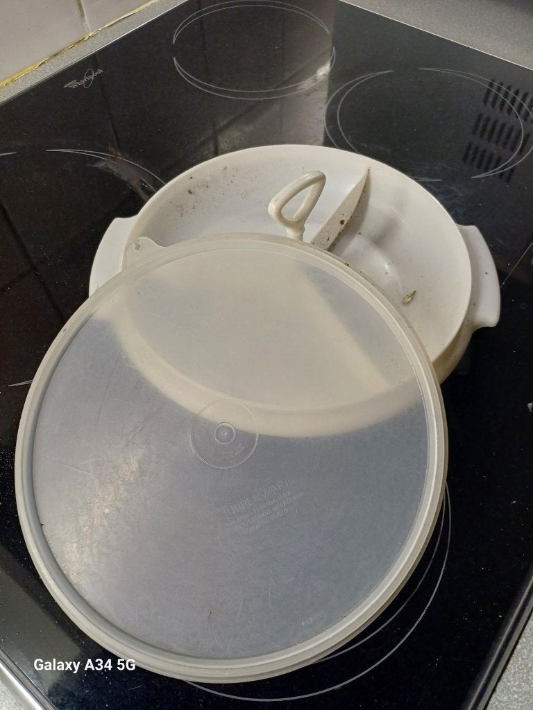 Tupperware dienschotel met deksel, Ophalen of Verzenden, Gebruikt, Wit