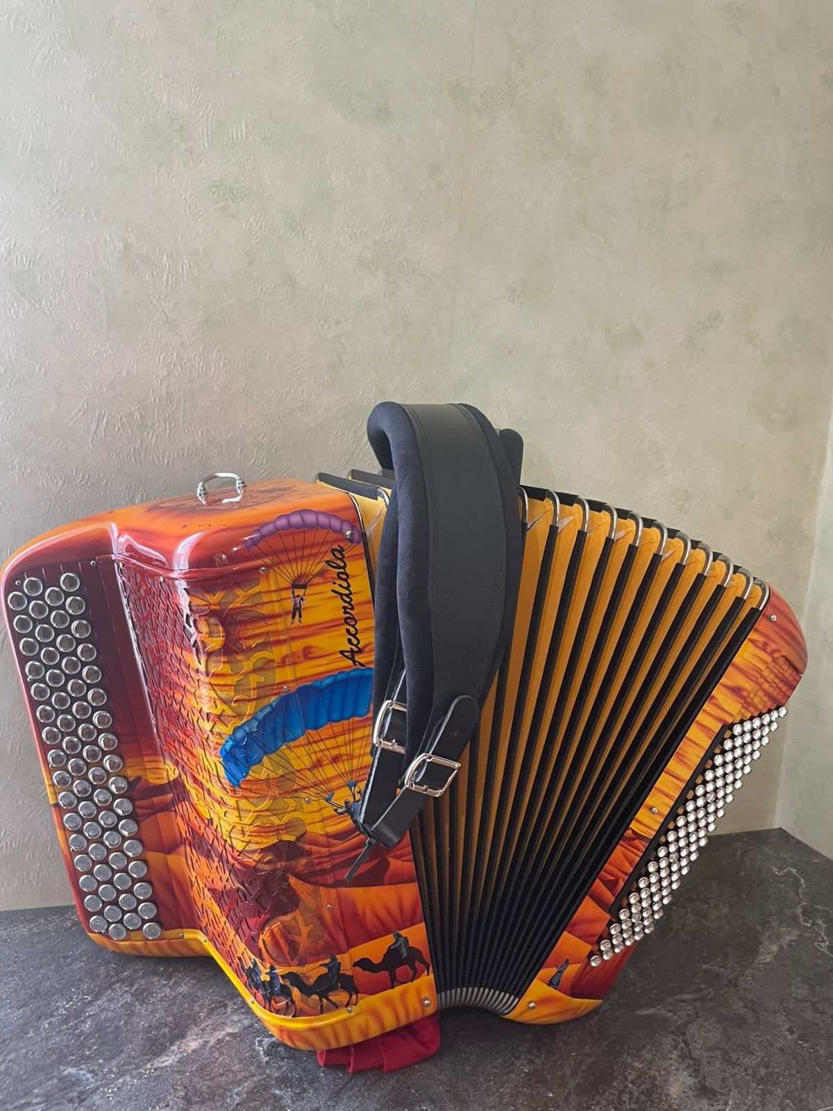 accordeon accordiola 012c musette, Muziek en Instrumenten, Accordeons, Met koffer, Ophalen of Verzenden, 96-bas, Knopaccordeon