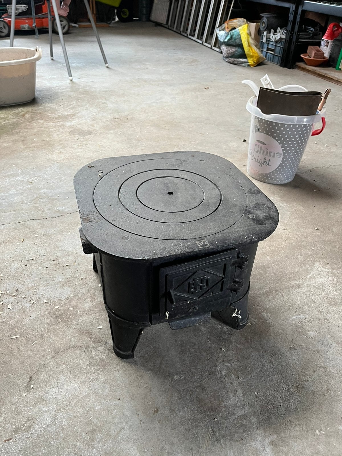 Potkachel minikachel houtkachel gietijzeren kachel, Tuin en Terras, Ophalen, Zo goed als nieuw