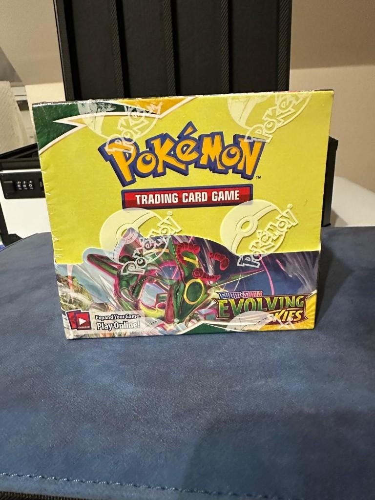 Evolving Skies Boosterbox - Pokémon, Ophalen, Nieuw, Boosterbox