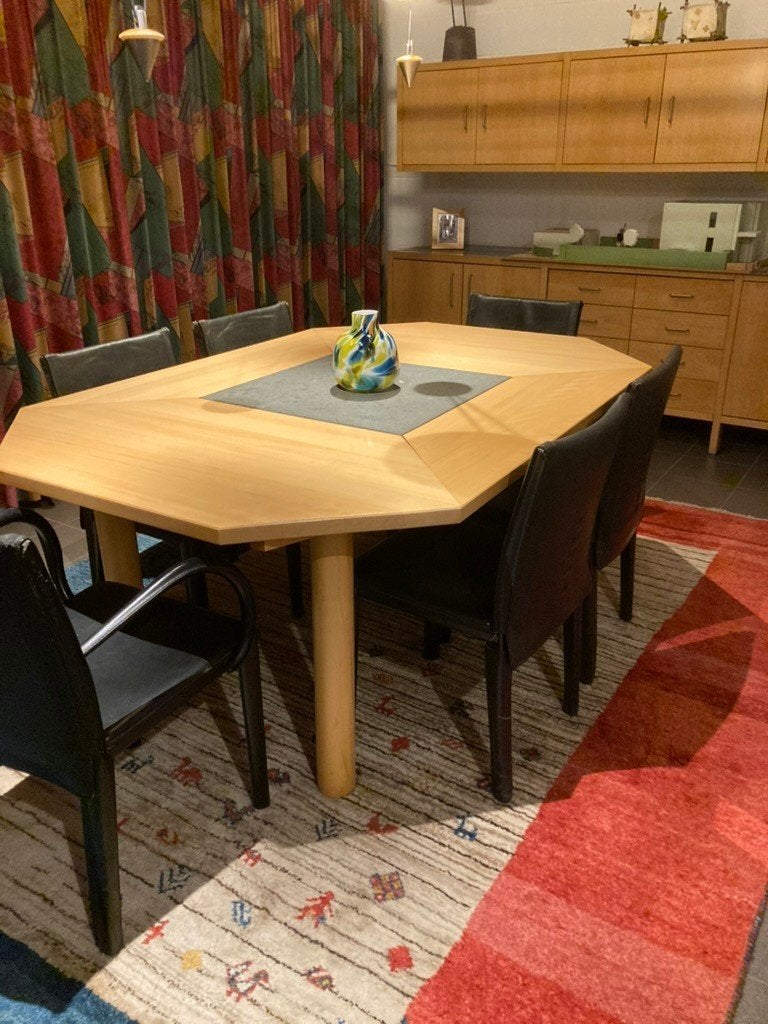 Table octogonale en hêtre massif 1,80 x 1,20, 100 à 150 cm, Cinq personnes ou plus, 100 à 150 cm, Enlèvement