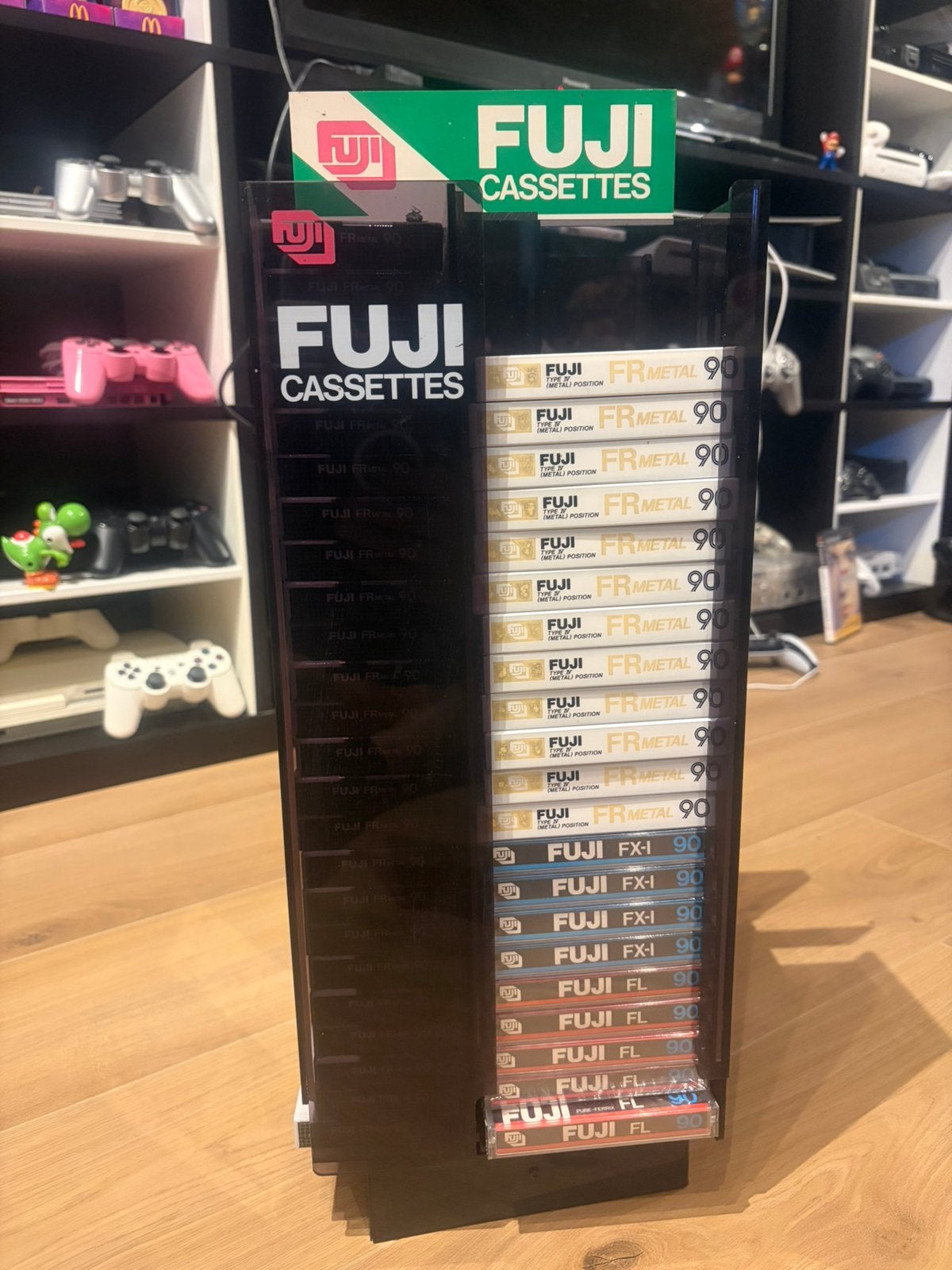 Fuji casettedisplay jaren 80, Cd's en Dvd's, Cassettebandjes, Ophalen, Zo goed als nieuw