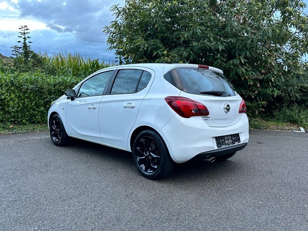 Opel Corsa E Black-Edition 1.4 Benzine 2015 €6 88.000km Airc, Auto's, Voorwielaandrijving, Stof, 4 cilinders, Wit