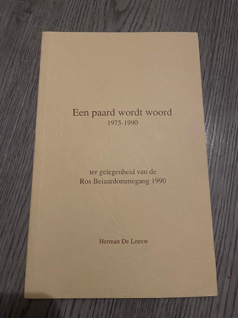 Een paard wordt woord ros beiaardommegang 1990, Boeken, Ophalen of Verzenden