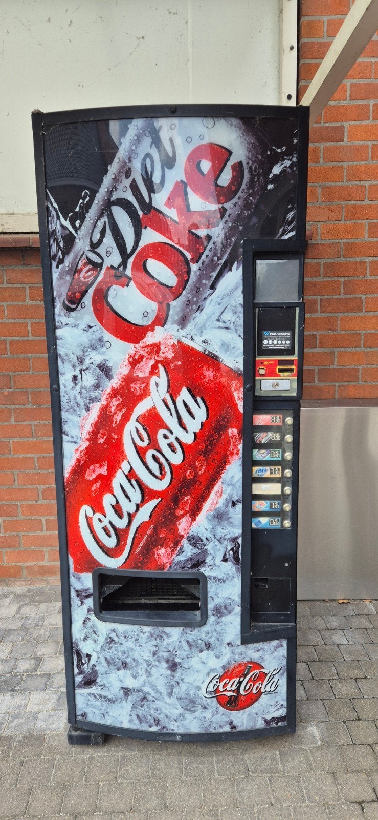 Drankautomaat, Ophalen