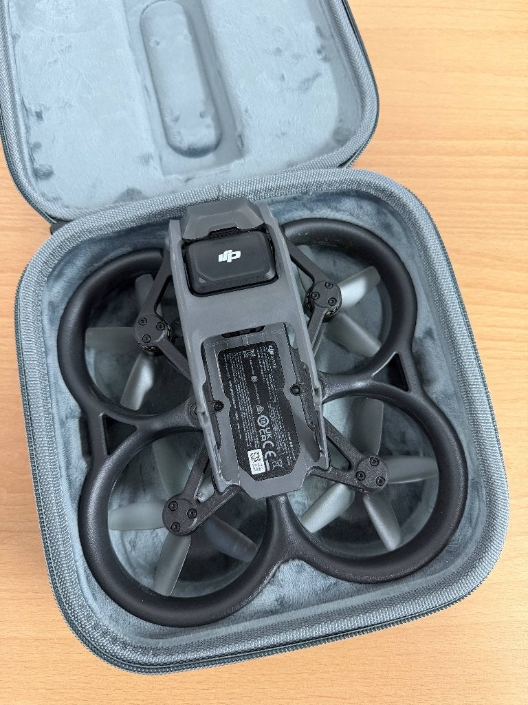 DJI Avata – Goggles Integra + 2 Controllers + 3 Accu's, Ophalen of Verzenden, Zo goed als nieuw, DJI