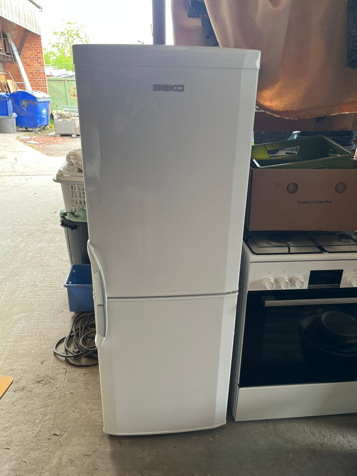 Beko frigo met diepvriesvak, Elektronische apparatuur, Koelkasten en IJskasten, Ophalen, Zo goed als nieuw