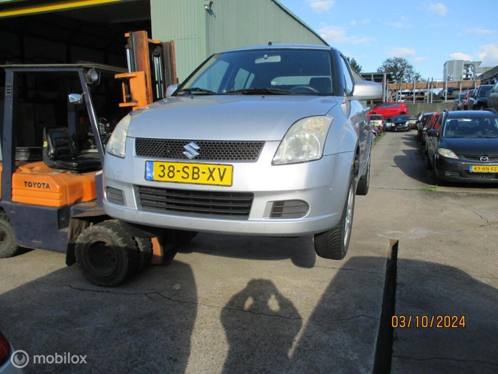Onderdelen Suzuki Swift 1.3 GA 2005 5-deurs Airco, Suzuki, Gebruikt, Suzuki