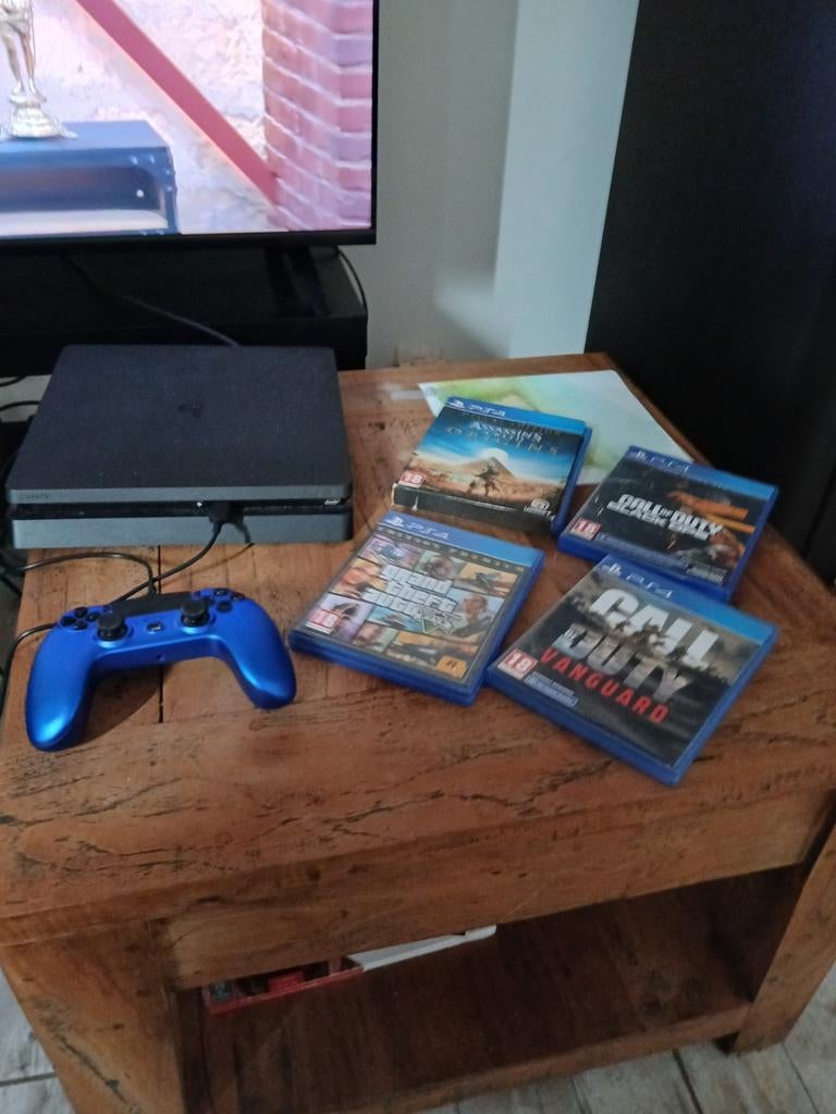 Play station 4 ,manette ,4 jeux vidéo, Games en Spelcomputers, Spelcomputers | Sony PlayStation 4