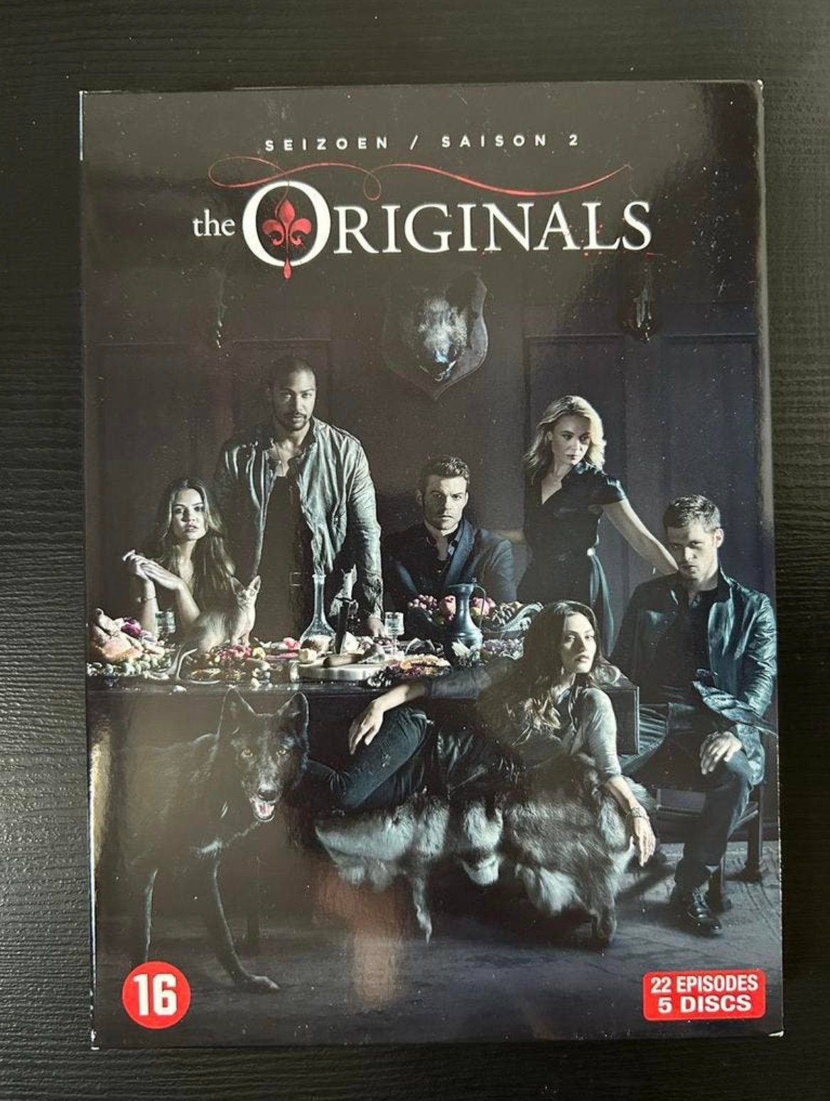 The originals saison 2, Saison 2, Enlèvement, Néerlandais, Néerlandais