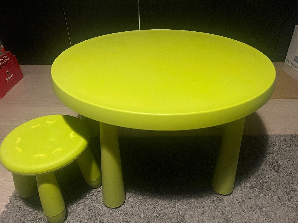 IKEA speeltafel met stoeltje, Ophalen, Gebruikt