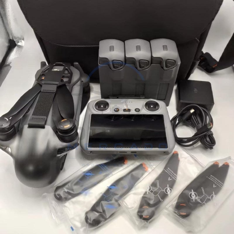 DJI Mavic 4 Pro Fly Meer Combo Zero Cycles 99%, 250 tot 900 gram, 30 tot 45 minuten, Cameradrone, 5 tot 10 kilometer