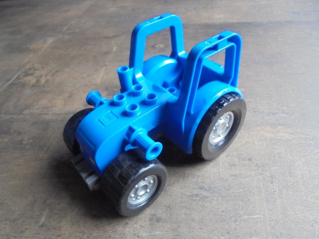 Lego Duplo Farm Tractor with 2x2 Studs on Hood (zie foto's), Enlèvement ou Envoi, Utilisé, Briques en vrac, Duplo