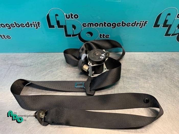Ceinture de sécurité arrière droite d'un Mitsubishi Colt, -, 3 mois de garantie, Utilisé, Mitsubishi