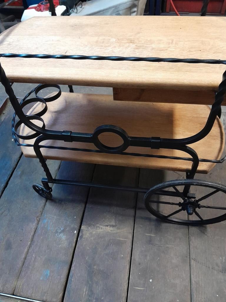 Chariot  barre, Enlèvement