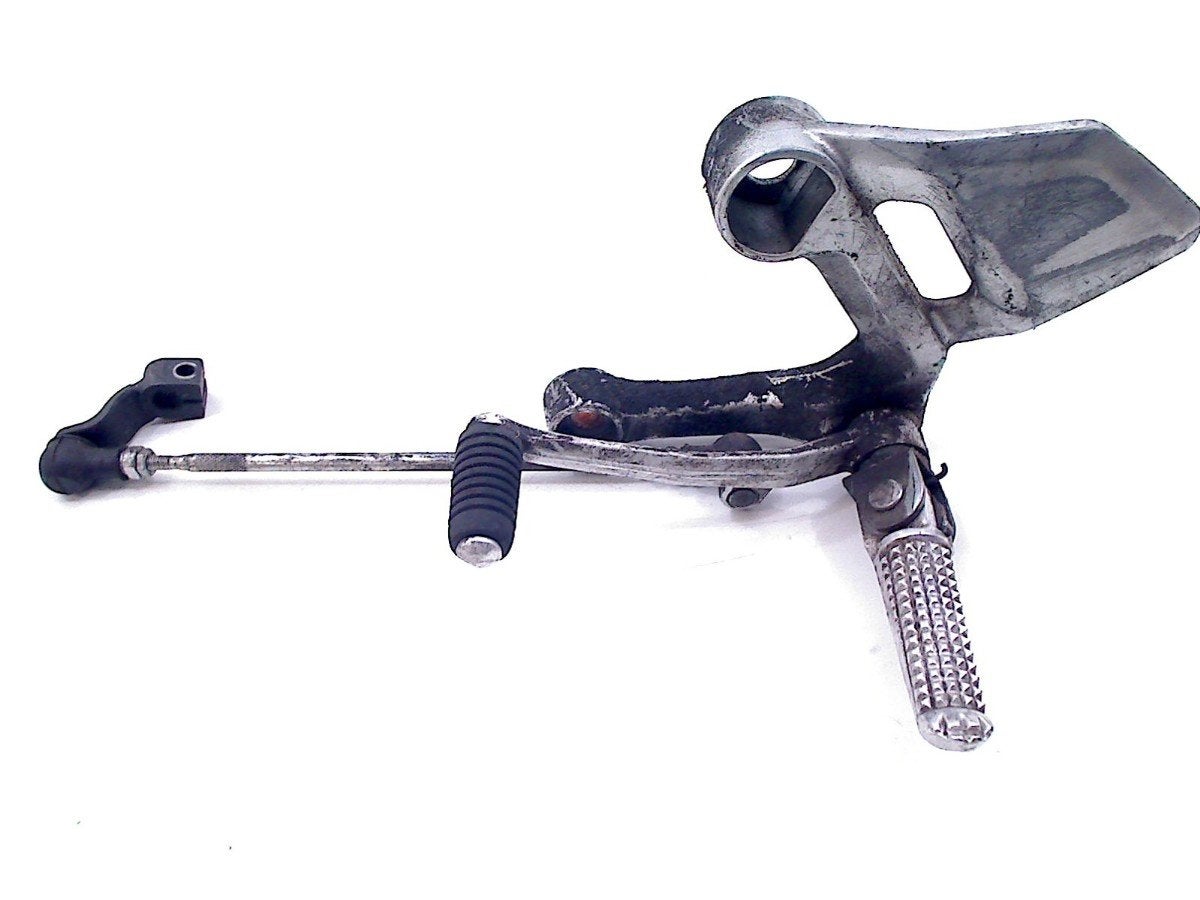 REPOSE PIEDS AVANT GAUCHE Yamaha MT 09 2014-2017, Dhr. S. di Majo, Utilisé, Info@cama-motorparts.nl, P.J. Troelstraweg 8 8
3144 CX  MAASSLUIS, NL