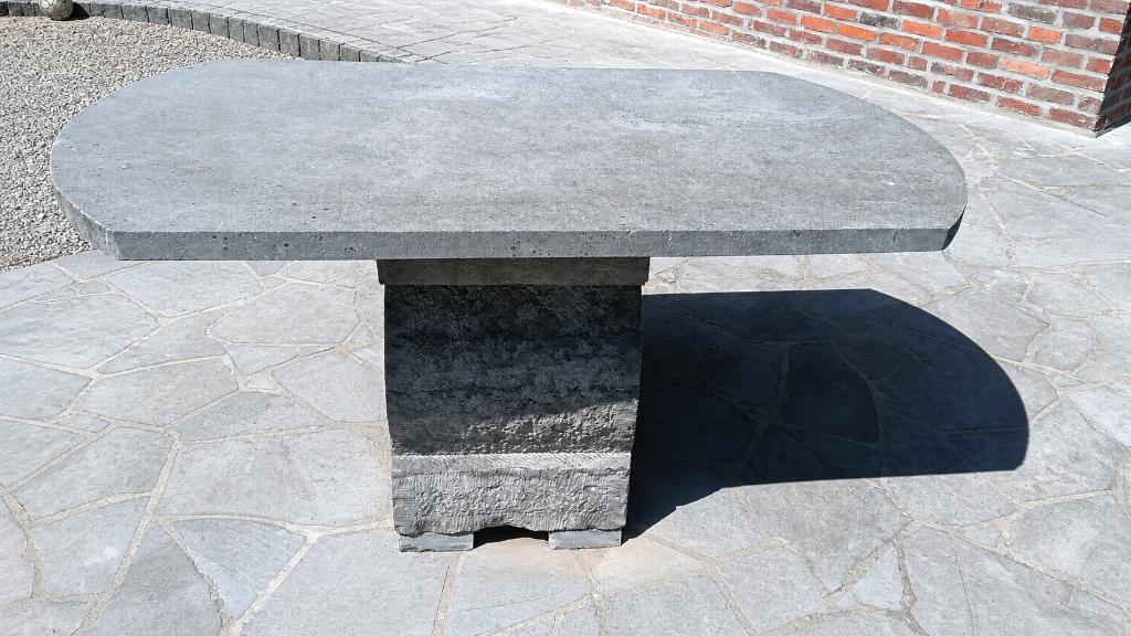 Massieve stenen tuintafel, Ophalen, Gebruikt, Rechthoekig, Overige materialen