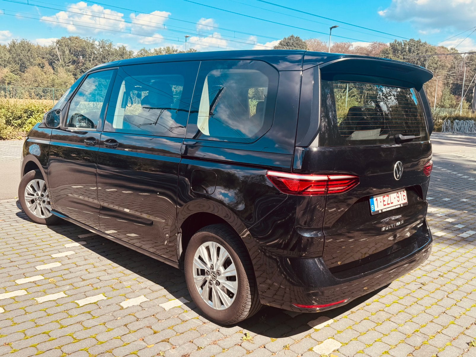 Volkswagen Multivan T7 - basismodel - 110kW, Achat, Euro 6, Carnet d'entretien, 2135 kg