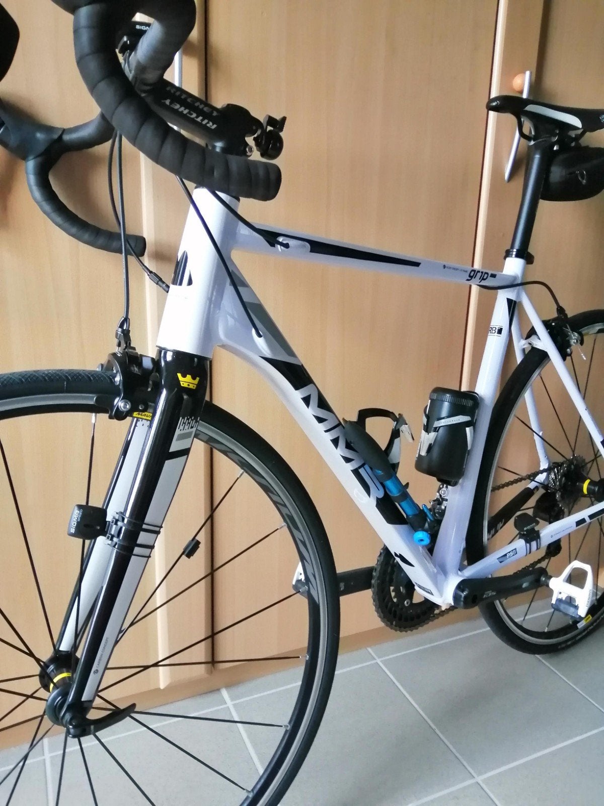 Koersfiets MMR wit, Gebruikt, Aluminium, 15 tot 20 versnellingen, 53 tot 57 cm