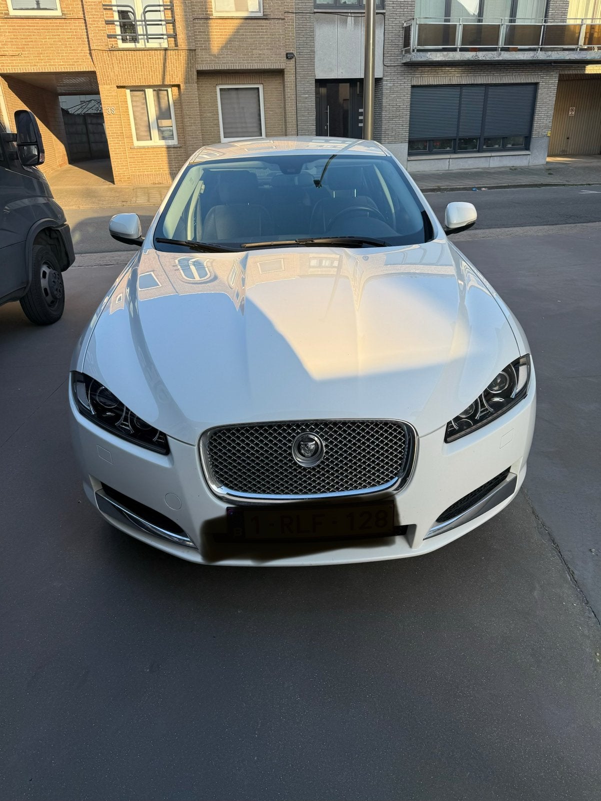 Jaguar XF, Autos, Euro 5, Achat, 4 portes, Noir