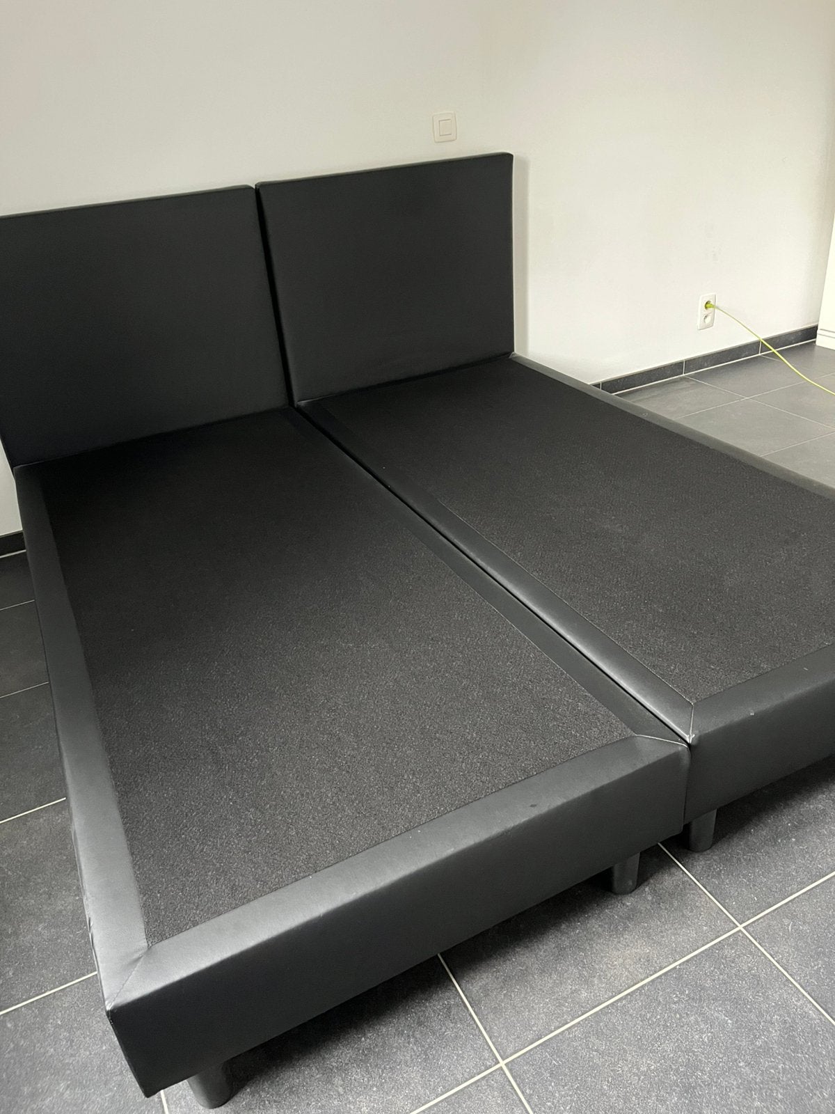 2 eenpersoons bedjes te koop, Huis en Inrichting, Ophalen, Zo goed als nieuw, Eenpersoons