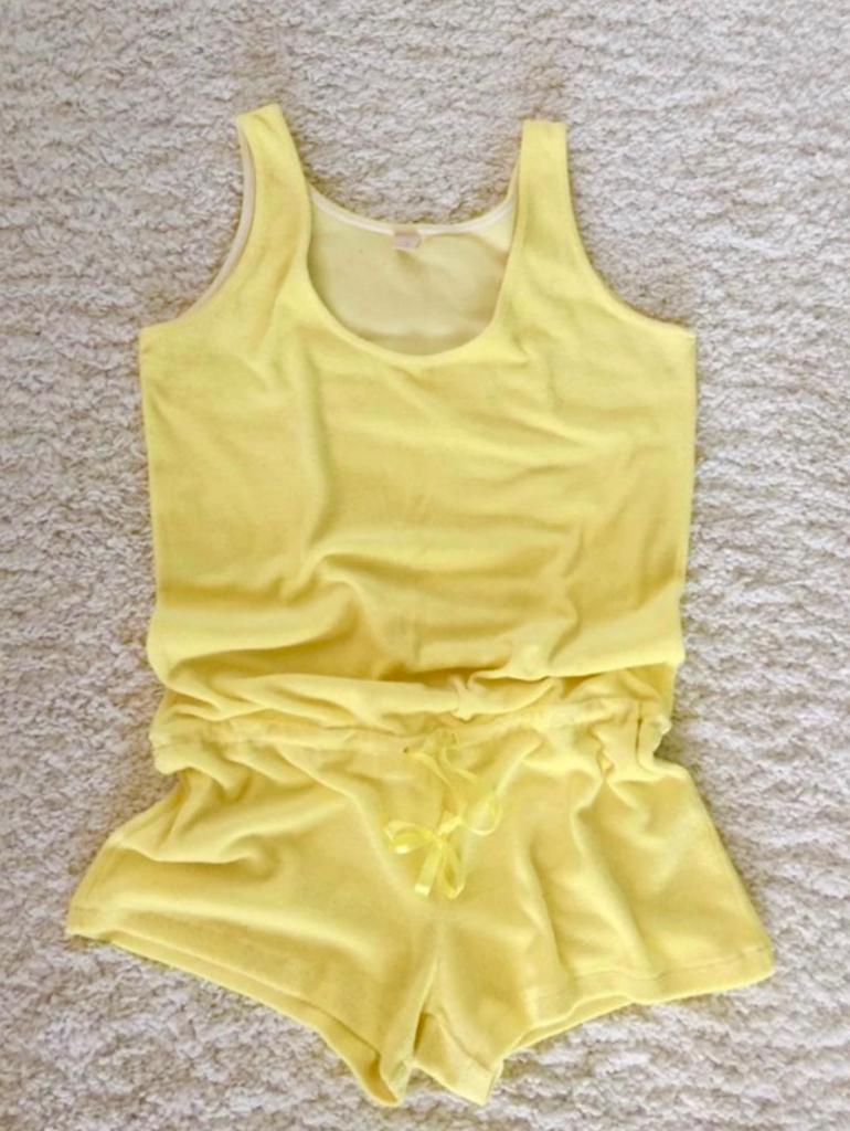 Playsuit, Kleding | Dames, Jumpsuits, Ophalen of Verzenden, Nieuw, Maat 36 (S), Geel