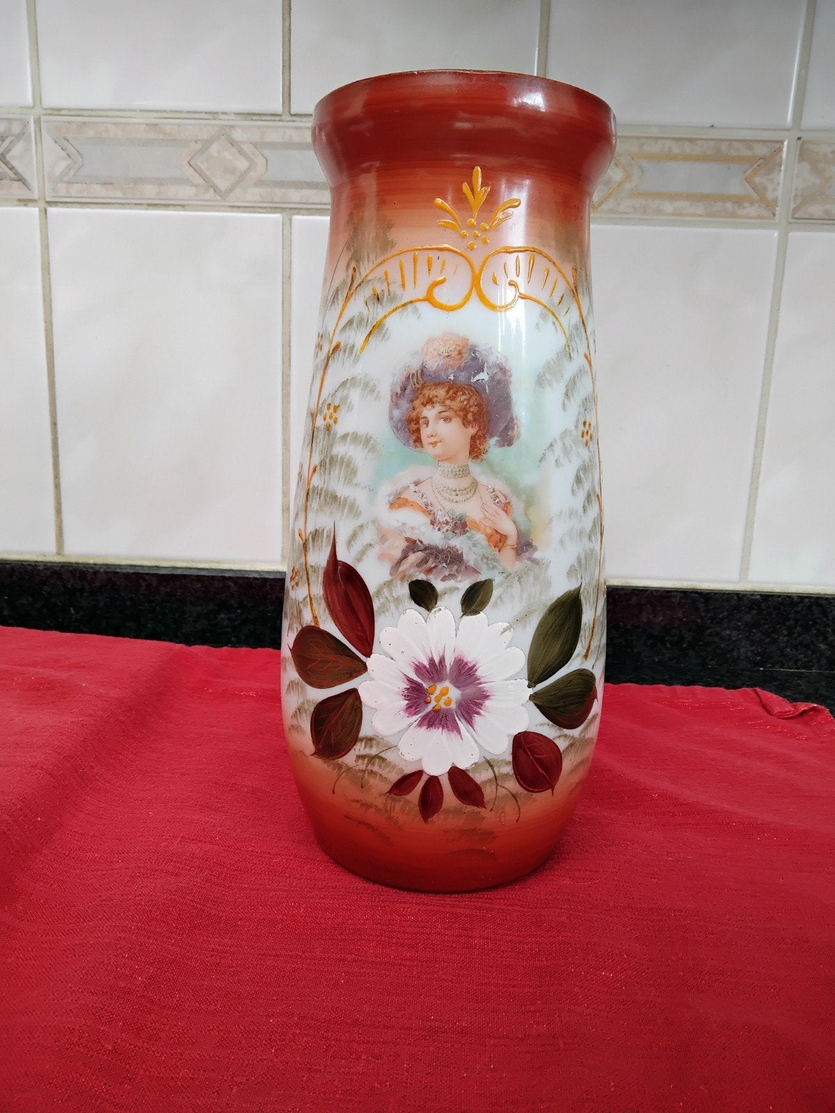 mooie vaas Victoriaanse tijd in opaline glas, Ophalen