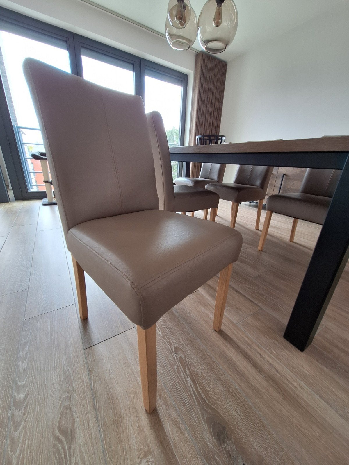 6 eetkamerstoelen taupe, Ophalen, Kunststof, Gebruikt, Overige kleuren