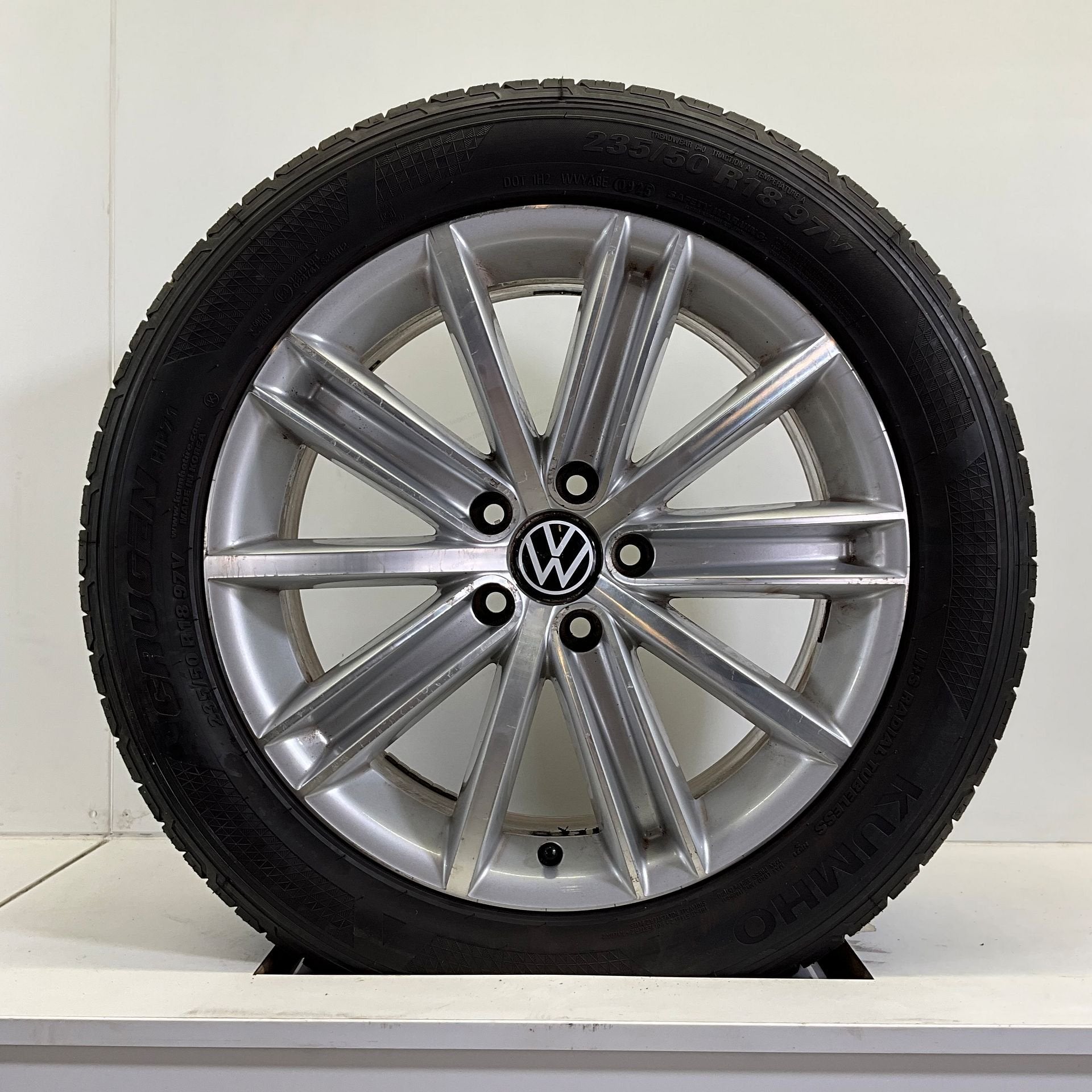 VOLKSWAGEN TIGUAN VELGEN SET ALL SEASON BANDEN 18 INCH, 18 inch, Gebruikt, -, -