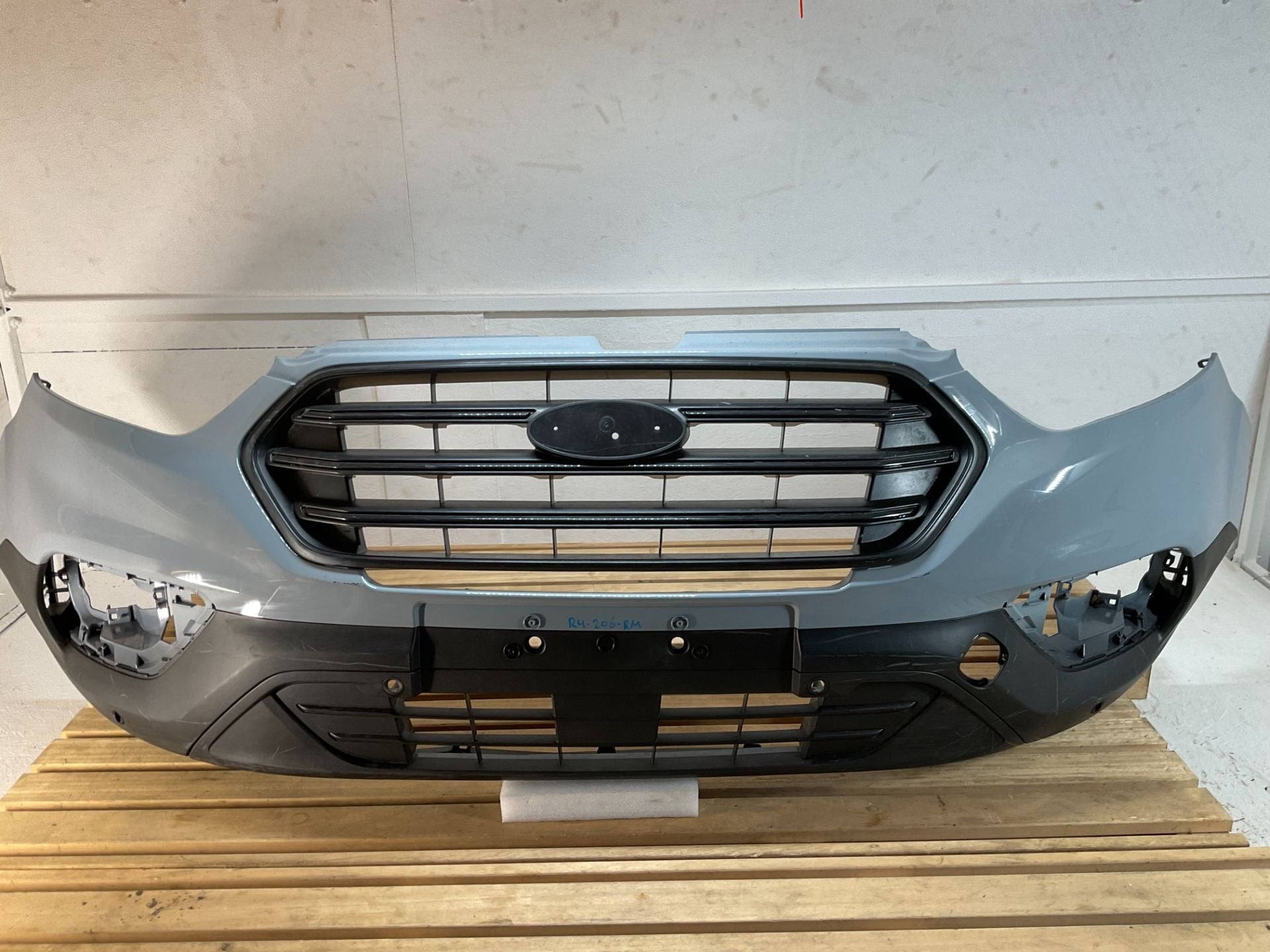 Pare-chocs avant Ford Transit Custom 18-23 R4-206RM, Neuf, Pare-chocs, Info@ford.com, Ford