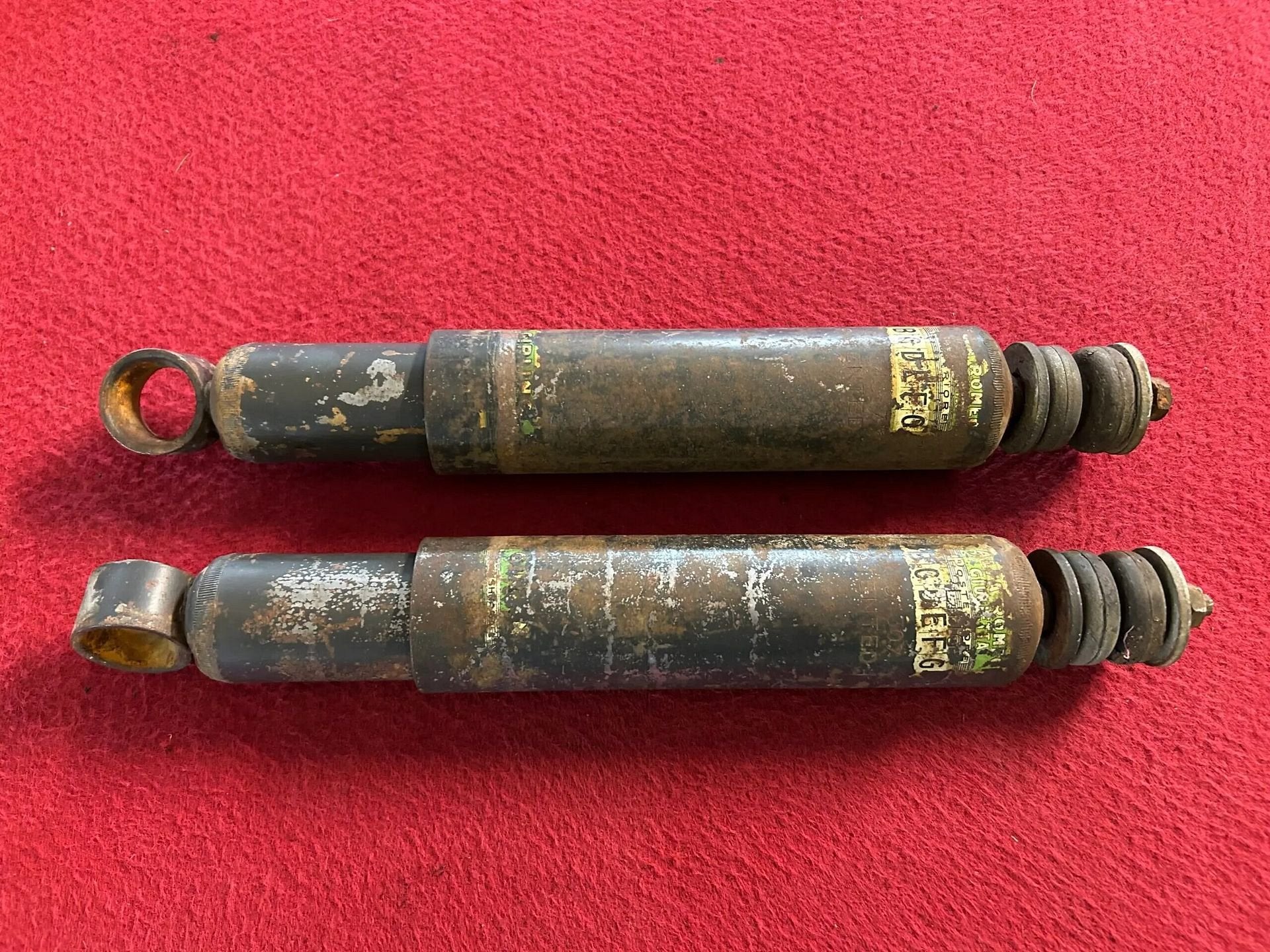 Alfa Romeo Giulietta set schokdempers, -, Utilisé, Alfa Romeo, -