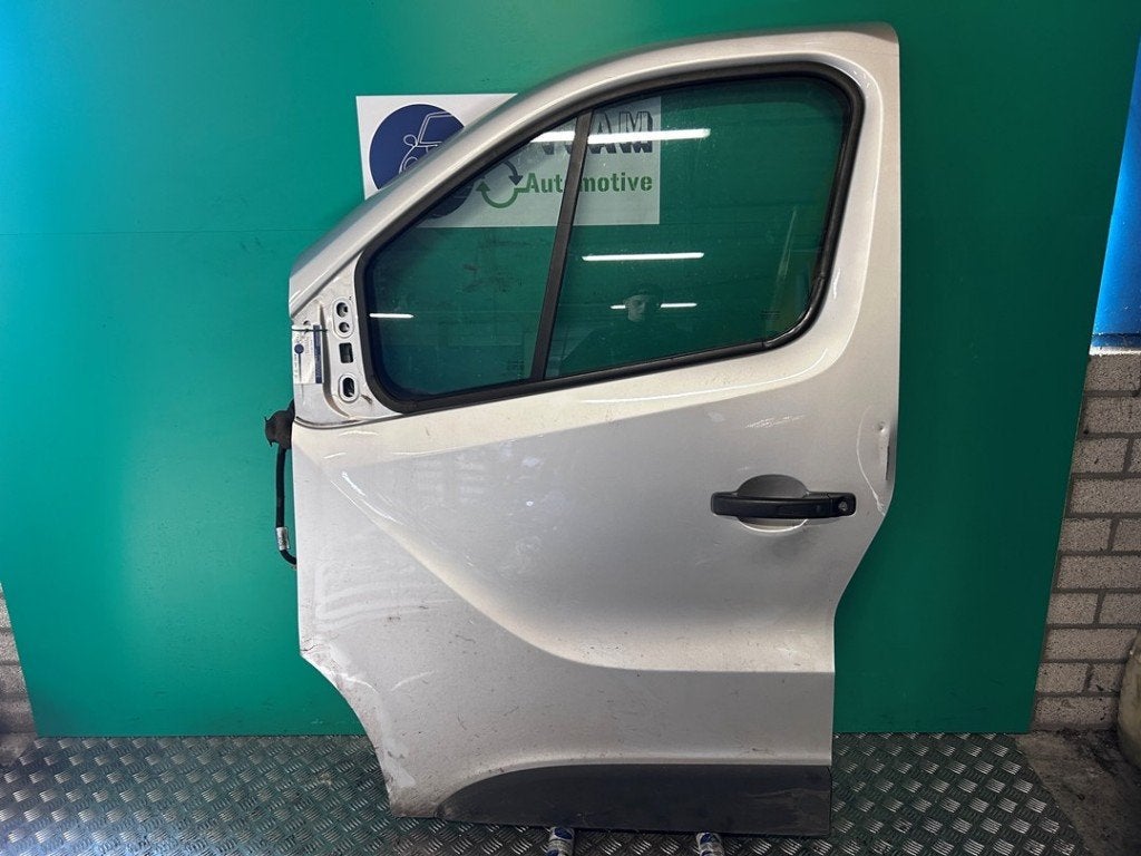 PORTIER LINKS VOOR Trafic Passenger (1JL / 2JL / 3JL / 4JL), Auto-onderdelen, Gebruikt, Voor, Renault, Deur