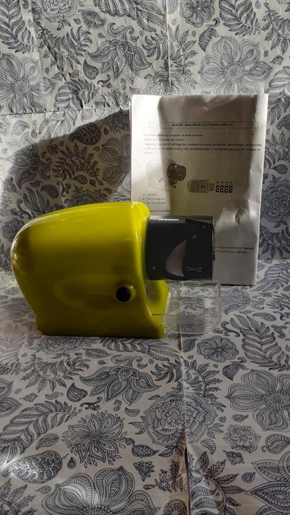 aiguiseur électrique sans fil, Comme neuf, Vert, Autres styles, Plastique