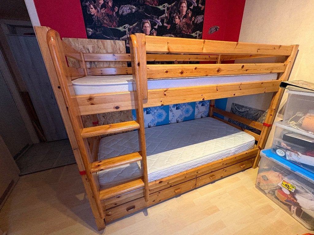 Lits supperposés Flexa avec tiroirs et matelas, Enfants & Bébés, Chambre d'enfant | Lits, Lit mezzanine ou Lit superposé, 85 à 100 cm