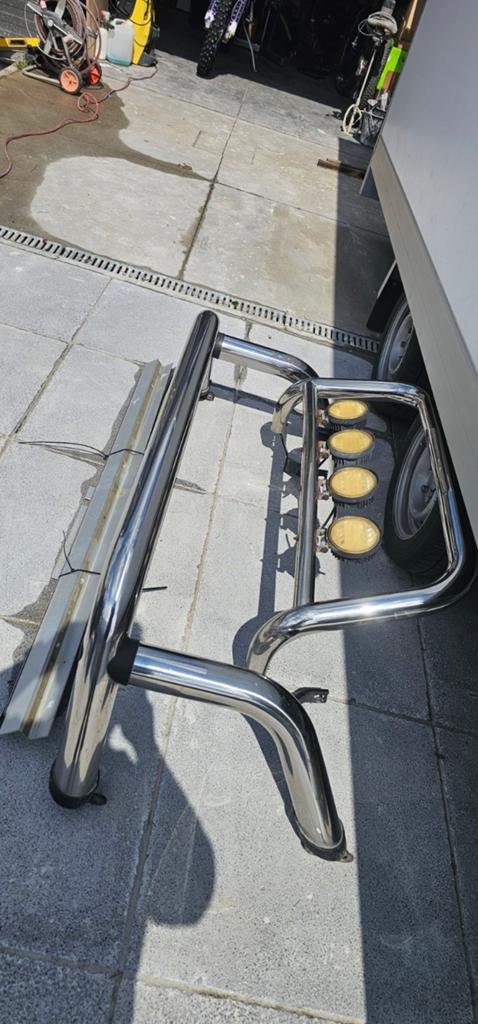 Bull bar en roll bar mitsubishi l200 na 2016, Autos : Pièces & Accessoires, Enlèvement