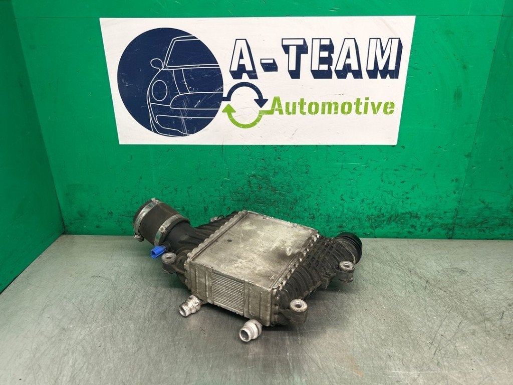 INTERCOOLER Jaguar F-Pace (01-2015/12-2025) (|GX736K775AC|), Campus Kronberg 7
61476  Kronberg im Taunus, DE, Gebruikt, Jaguar