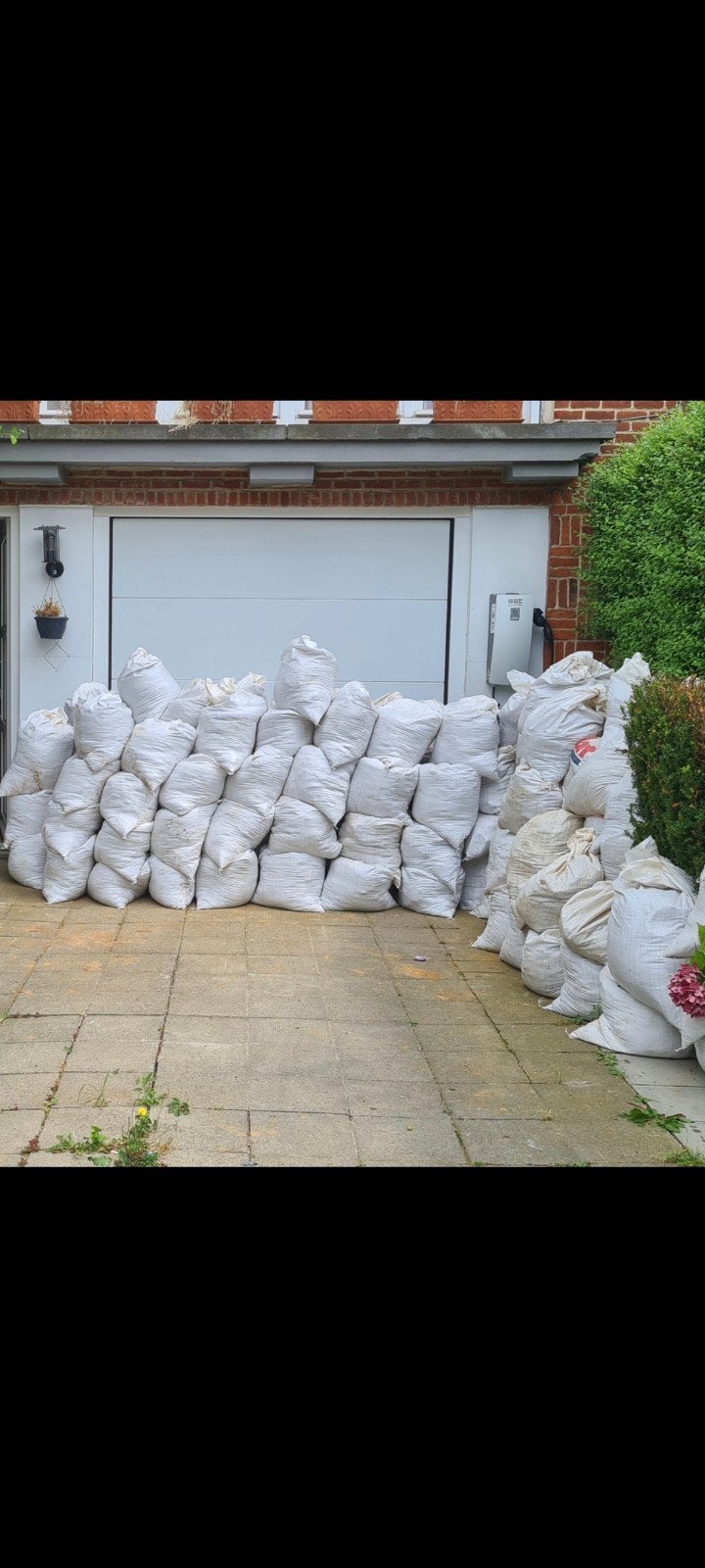 Gratuit terre végétale propre en sac 25-30kg,, Jardin & Terrasse, Terre & Fumier, Enlèvement, Argile expansée