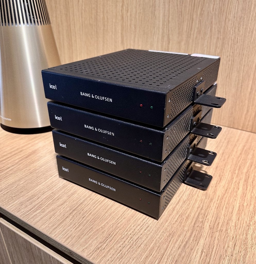 Bang & Olufsen BeoAmp 2 ICEpower versterker 2x100 watt - B&O, Overige merken, Info@bang-olufsen.dk, Ophalen of Verzenden, Zo goed als nieuw