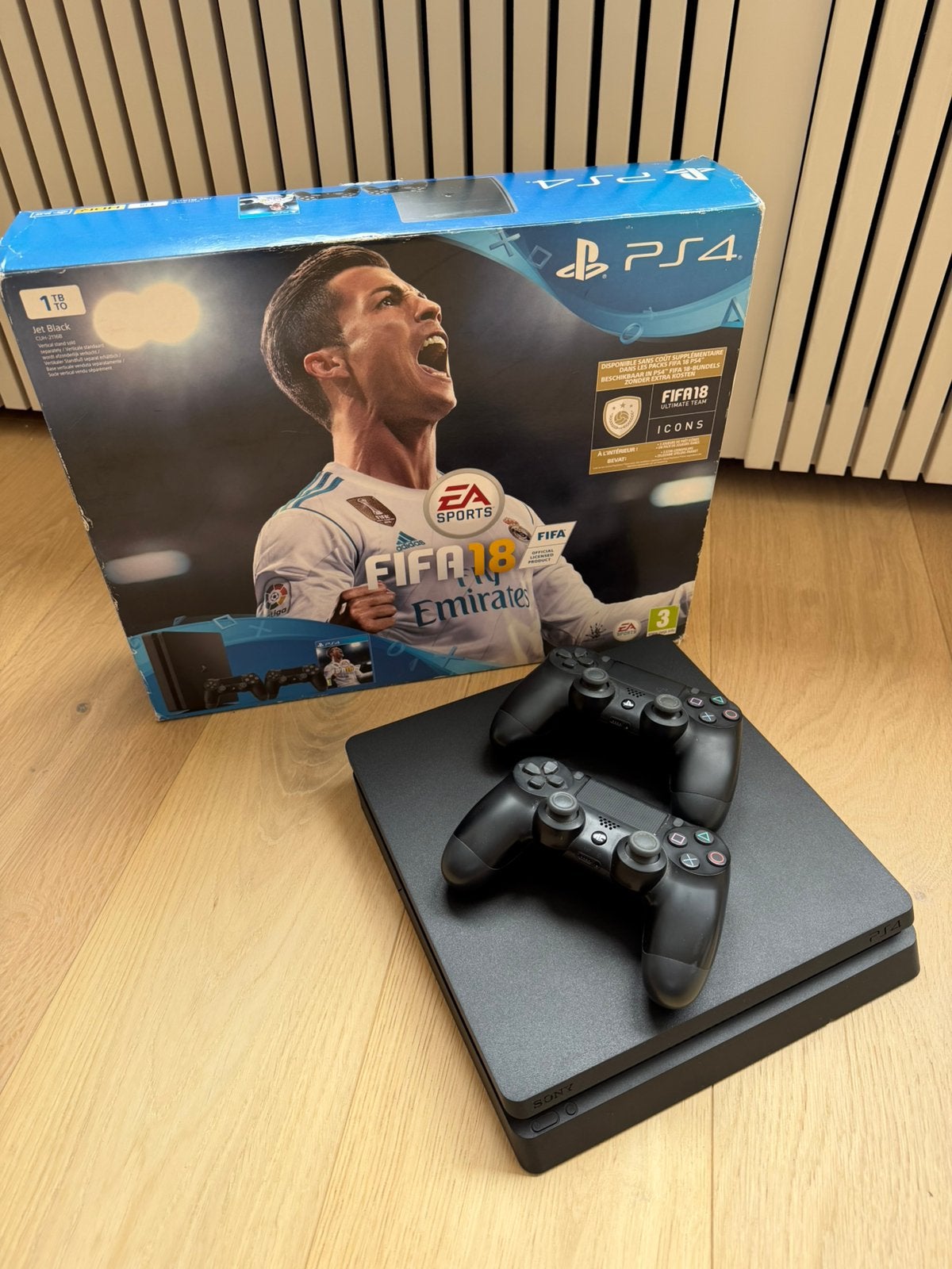 PS4 SLIM 1TB, Comme neuf, Enlèvement, 1 TB, Avec jeux