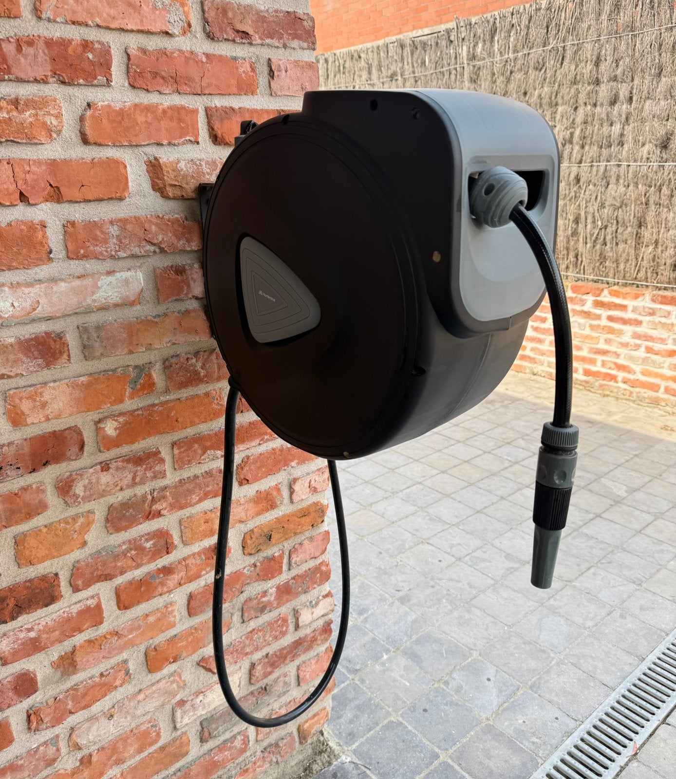 Boîte à tuyaux murale automatique Hozelock - tuyau de 30 mè, Jardin & Terrasse, Tuyaux d'arrosage, Enlèvement, Comme neuf