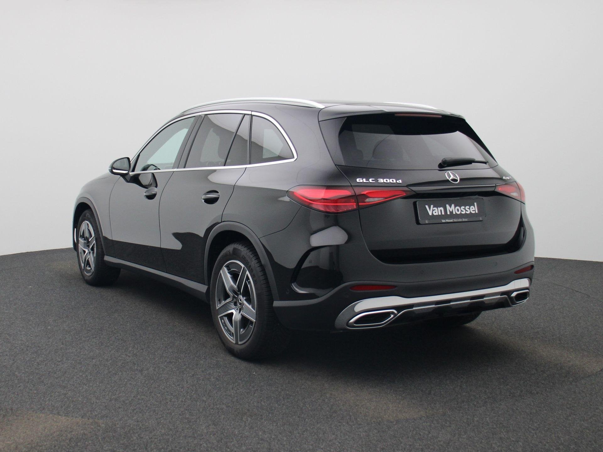 Mercedes-Benz GLC 300D + AMG LINE + TREKHAAK + RIJASSISTENTI, Auto's, Automaat, 269 pk, Stof, Gebruikt