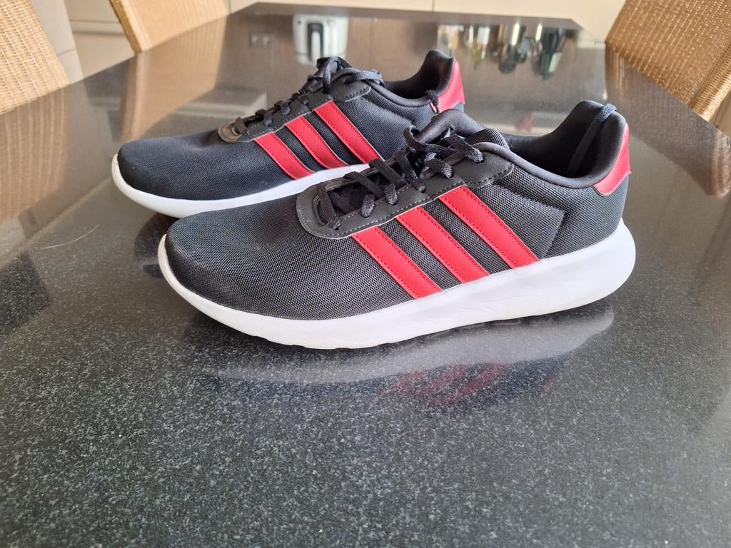 ADIDAS sportschoenen als nieuw maat 45,5, Sports & Fitness, Course, Jogging & Athlétisme, Adidas, Course à pied, Enlèvement ou Envoi