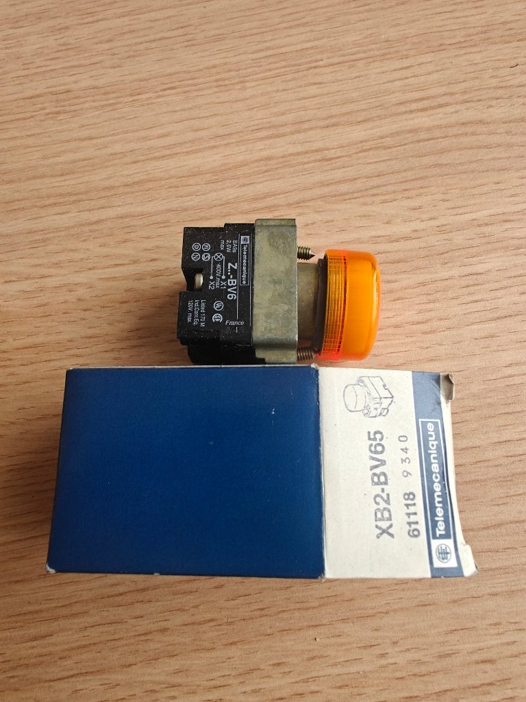 Telemecanique XB2-BV65, Ophalen, Zo goed als nieuw