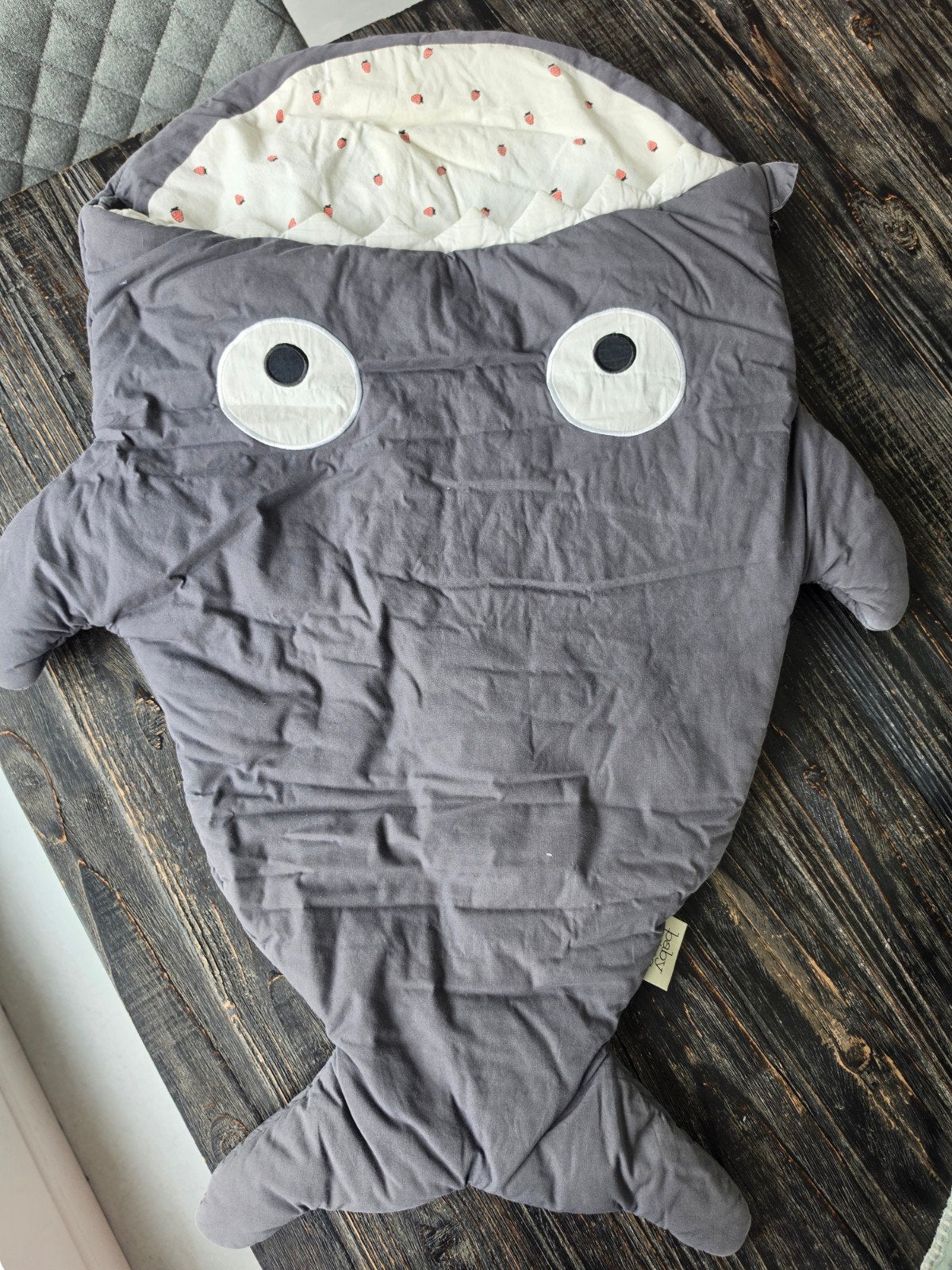 Baby Bites haai slaapzak en voetenzak, Enlèvement, Gris, Sac de couchage